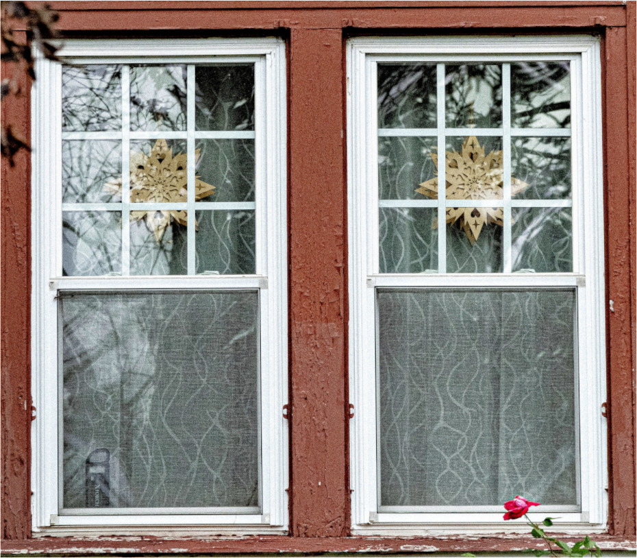 Main image Decorah Windows on acrylic glass