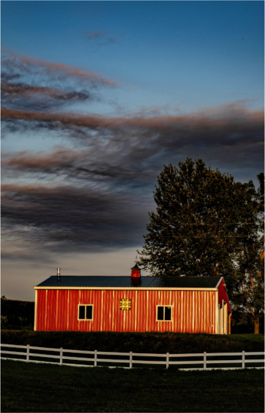 Main image Barn at Sunset on Hahnemuhle FineArt Pearl Paper